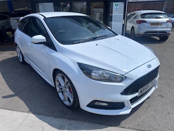 Used Ford Focus 2015 for sale - 79111702: Photo