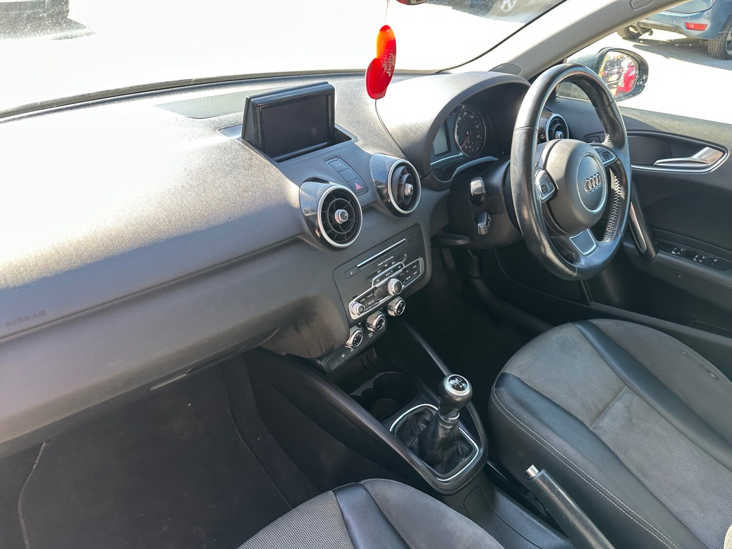 Used Audi A1 2015 for sale - 77776507: Photo 9