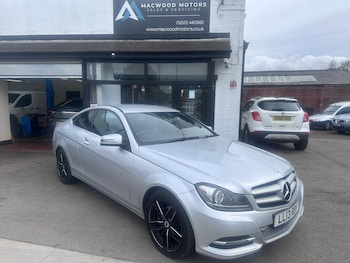 Used Mercedes-Benz C Class 2013 for sale - 79559309: Photo