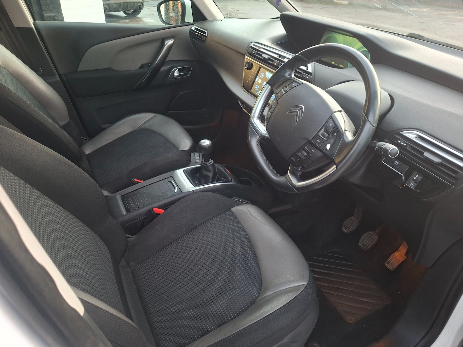 Used Citroen C4 Grand Picasso 2015 for sale - 76879524: Photo 6