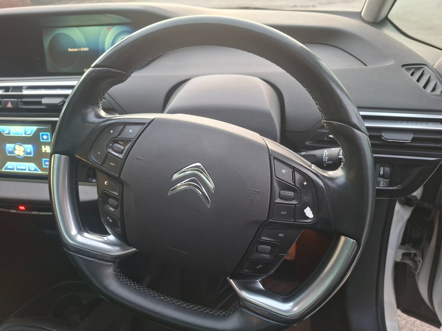 Used Citroen C4 Grand Picasso 2015 for sale - 76879524: Photo 8