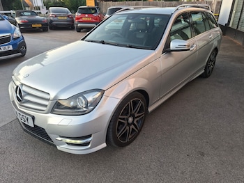 Used Mercedes-Benz C Class 2014 for sale - 79136867: Photo