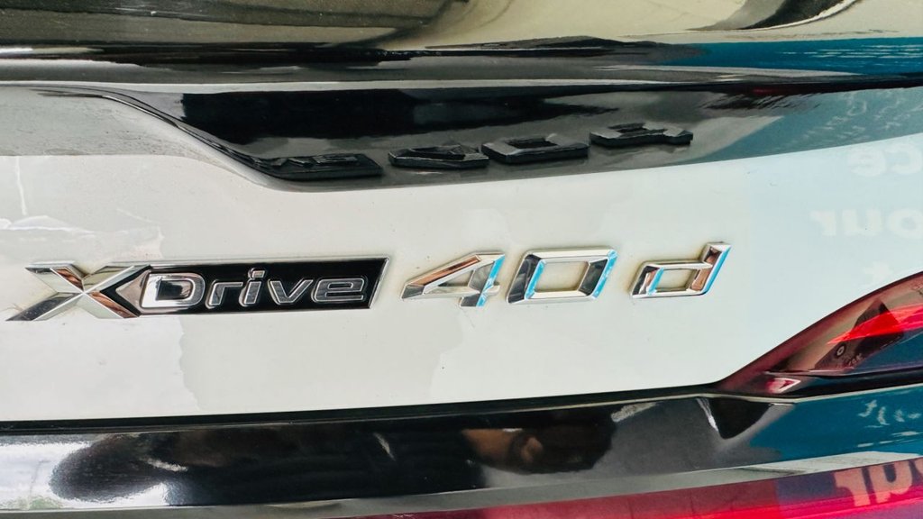 Vehicle 44
