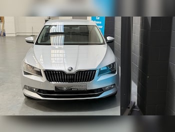 Used Skoda Superb 2019 for sale - 75689367: Photo