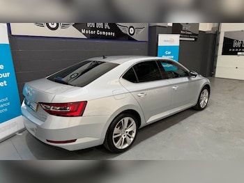Used Skoda Superb 2019 for sale - 75689367: Photo