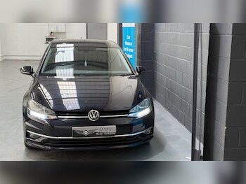 Used Volkswagen Golf 2017 for sale - 75689357: Photo