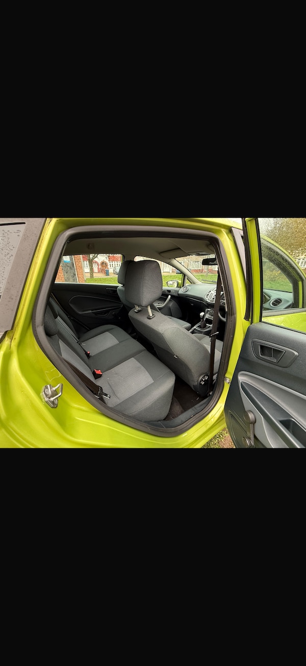 Used Ford Fiesta 2010 for sale - 74288768: Photo 16