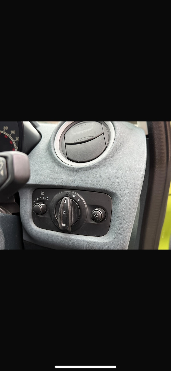 Used Ford Fiesta 2010 for sale - 74288768: Photo 28