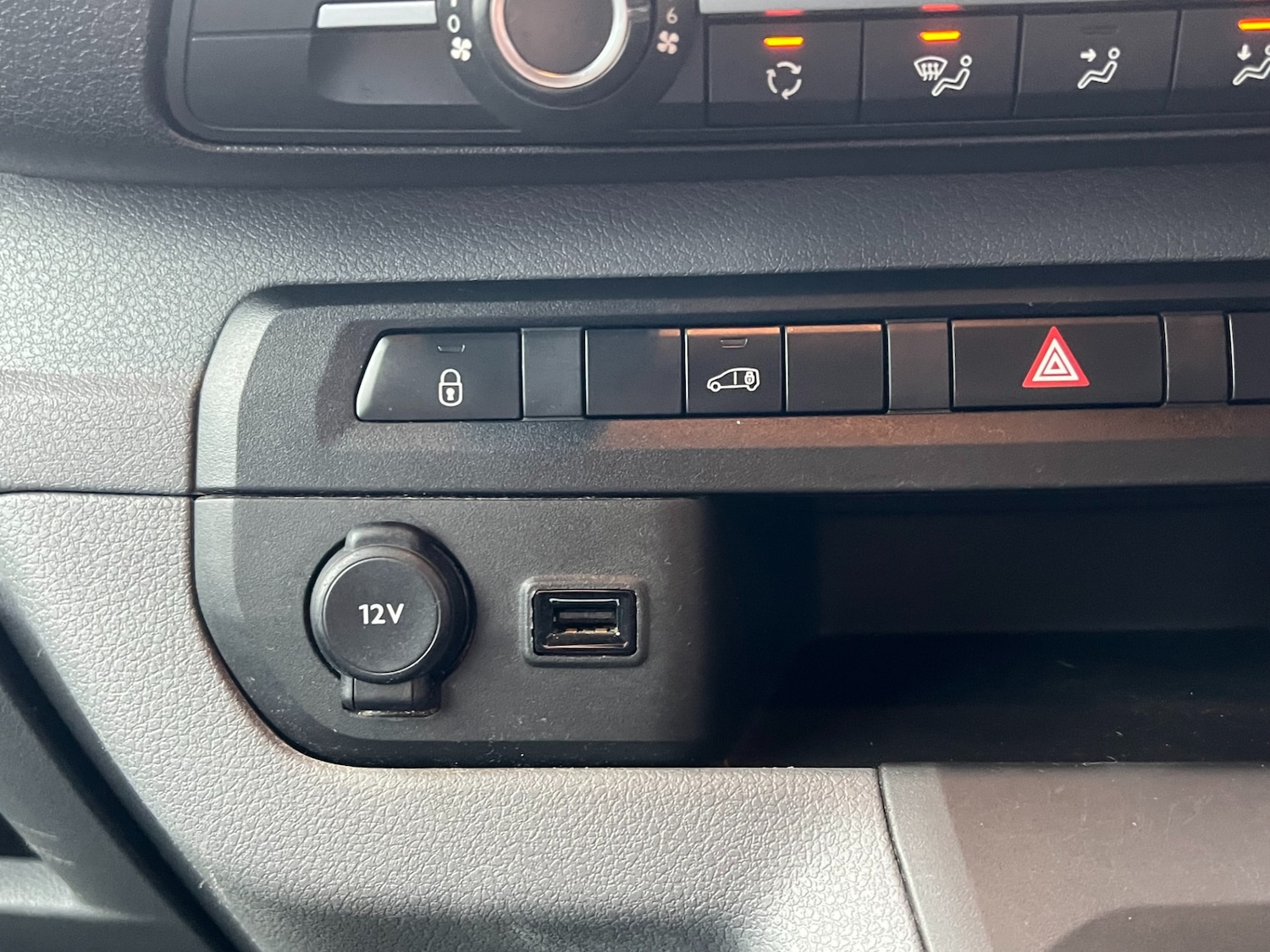 Used Peugeot Expert 2021 for sale - 76763526: Photo 30