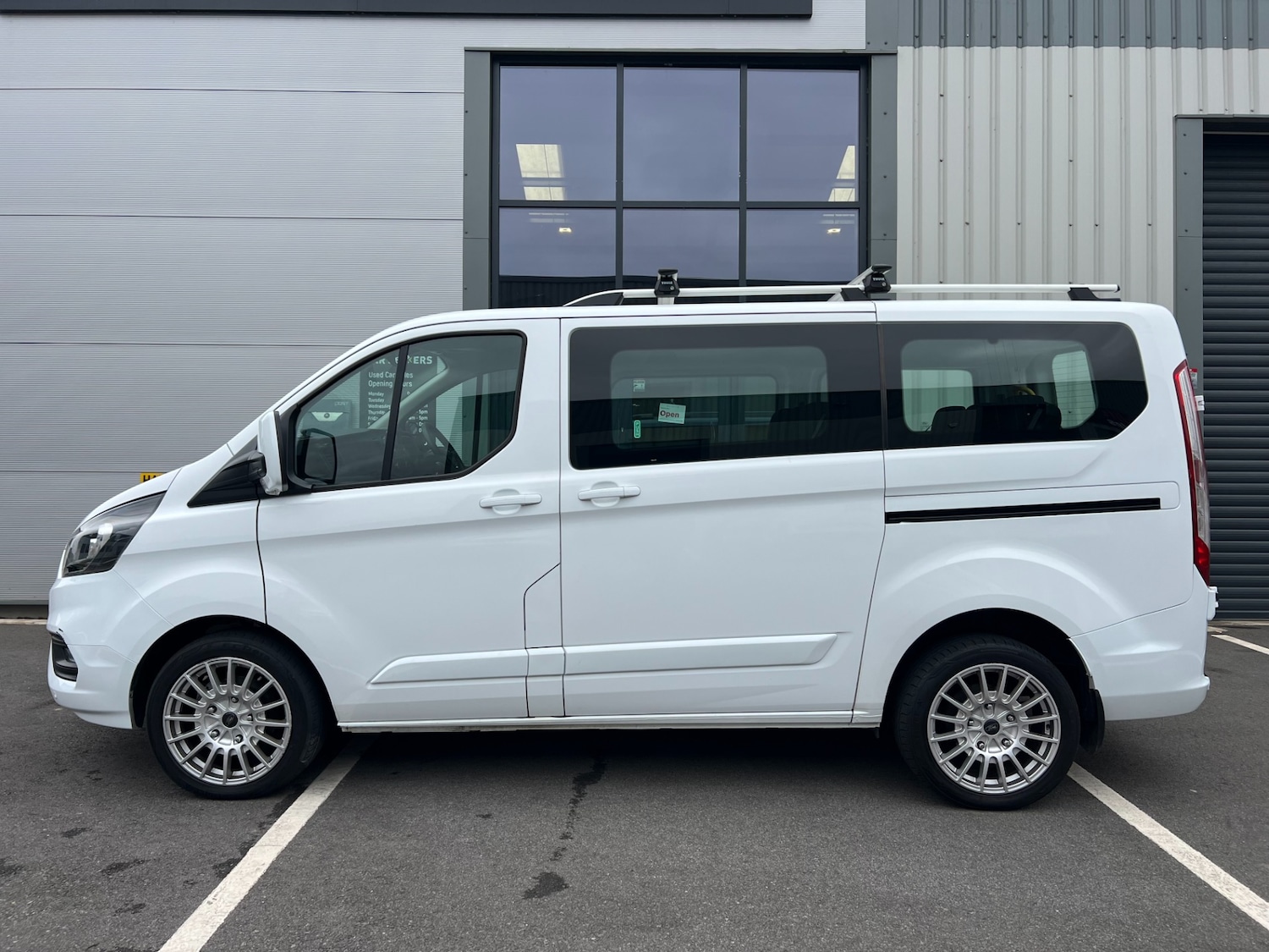 Used Ford Transit Custom 2020 for sale - 76273875: Photo 4