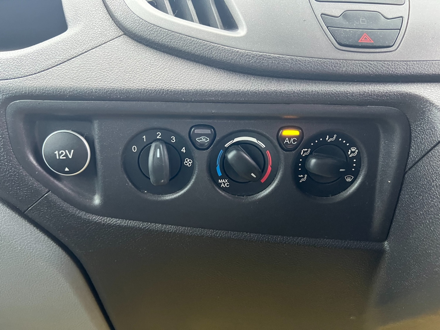 Used Ford Transit 2018 for sale - 76577182: Photo 15