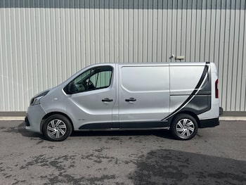 Used Nissan NV300 2019 for sale - 75545605: Photo