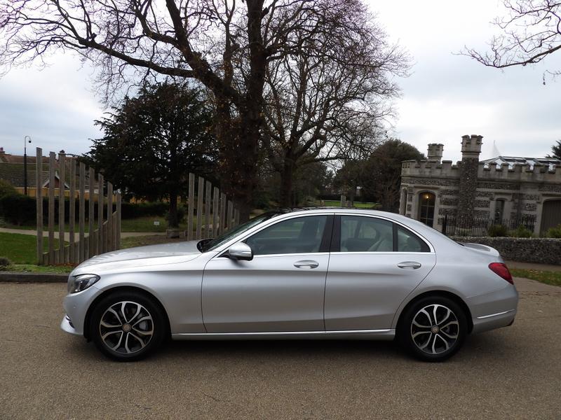 Used Mercedes-Benz C Class 2015 for sale - 76952313: Photo 8