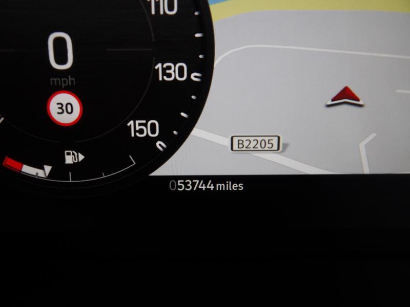 Used Land Rover Defender 130 for sale - 76728755: Photo 24