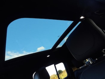 Used Land Rover Defender 130 2022 for sale - 76728755: Photo