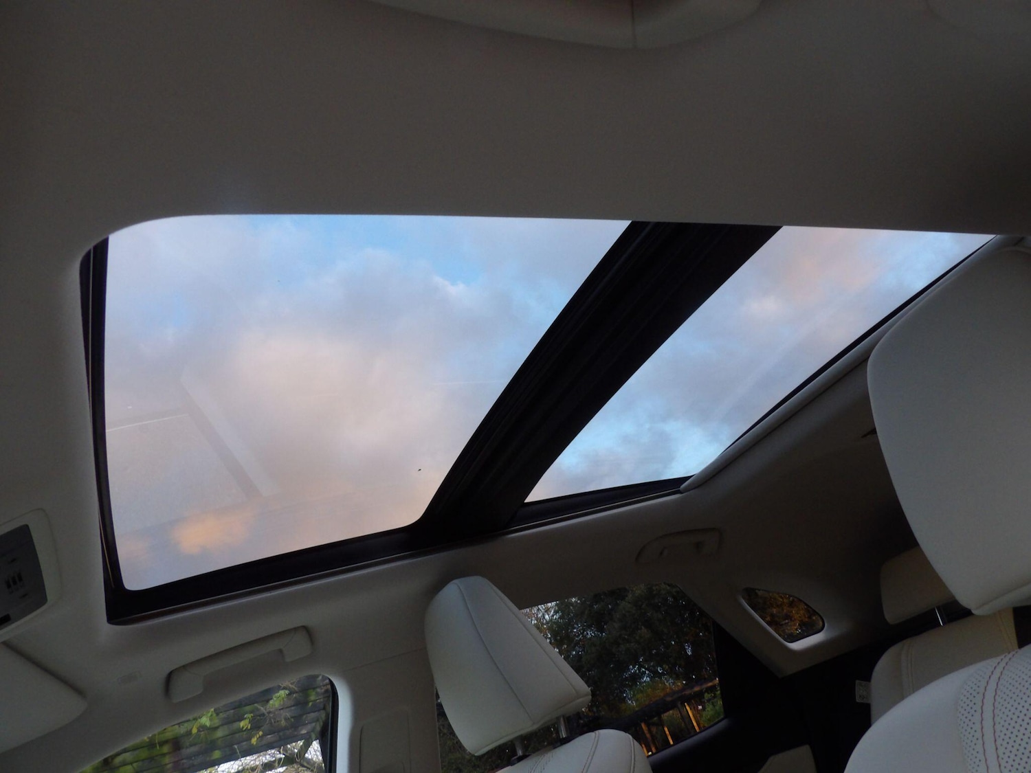 Used Lexus RX for sale - 76728921: Photo 26