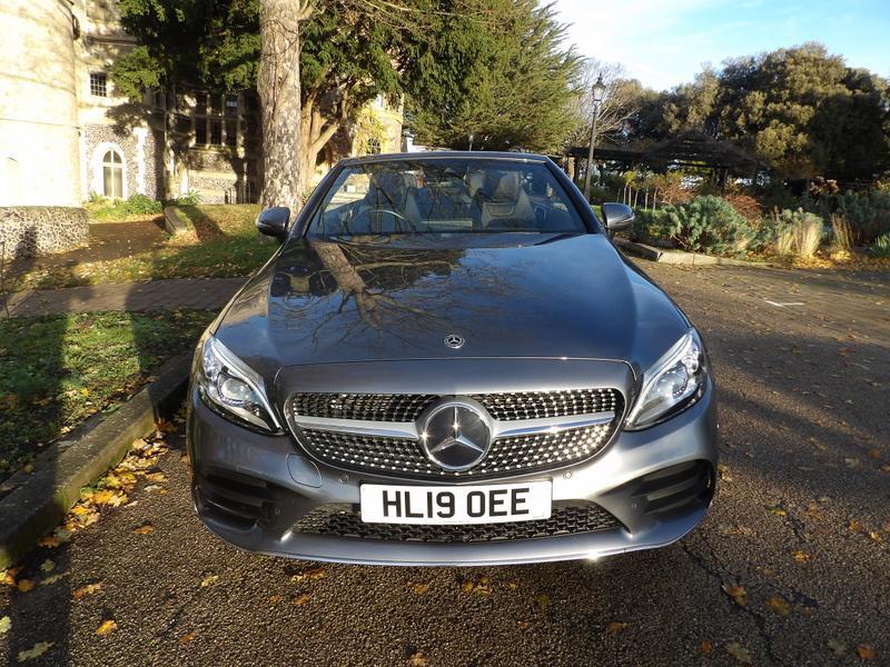 Used Mercedes-Benz C Class 2019 for sale - 76839850: Photo 2