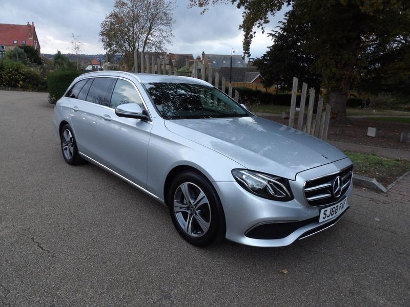 Used Mercedes-Benz E Class for sale - 76727427: Photo 9