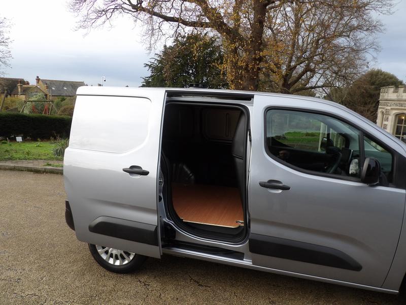 Used Toyota ProAce 2022 for sale - 76886712: Photo 12