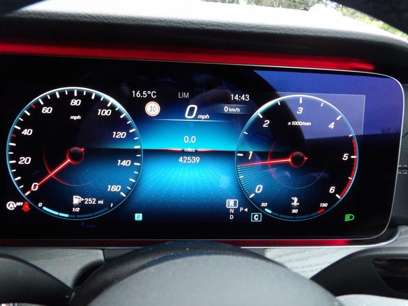 Used Mercedes-Benz E Class 2020 for sale - 76886232: Photo 25