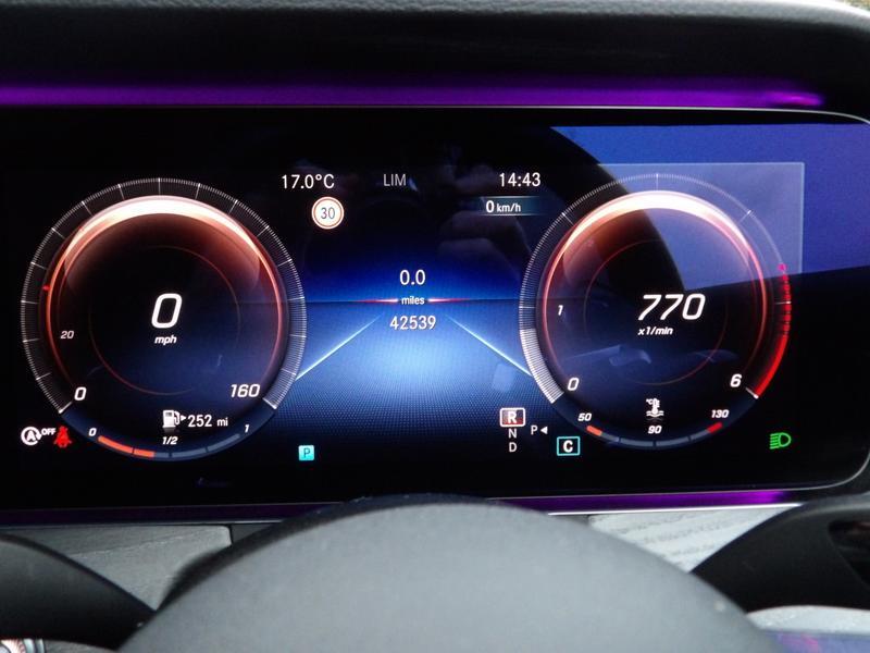 Used Mercedes-Benz E Class 2020 for sale - 76886232: Photo 26