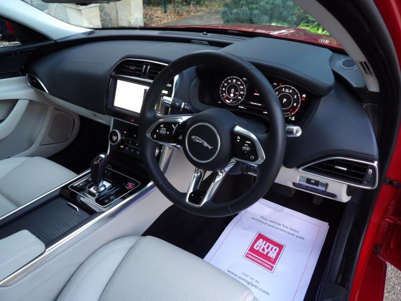 Used Jaguar XE 2019 for sale - 77163518: Photo 6