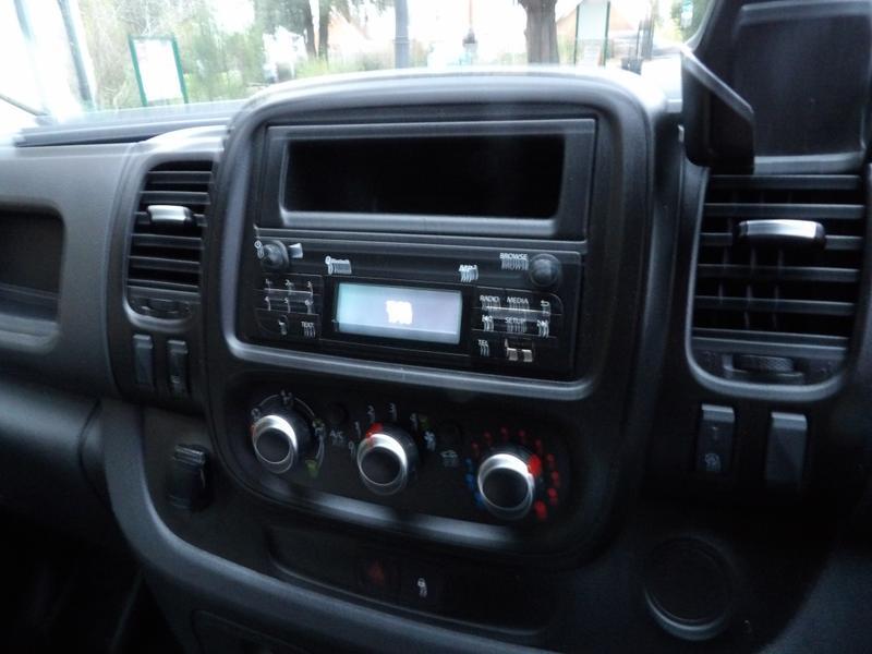 Used Renault Trafic for sale - 76728770: Photo 24