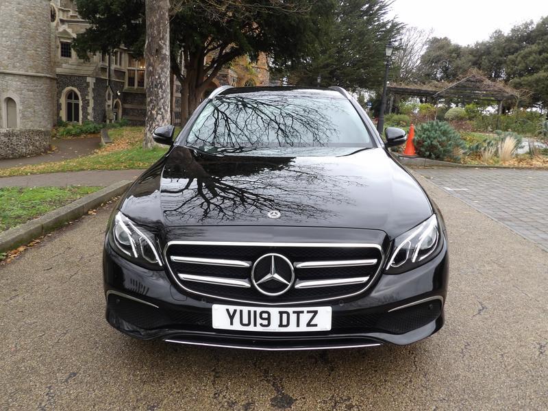 Used Mercedes-Benz E Class 2019 for sale - 76886244: Photo 2