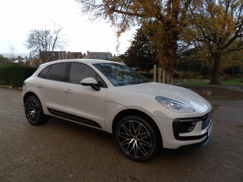 Used Porsche Macan 2023 for sale - 76802086: Photo 11