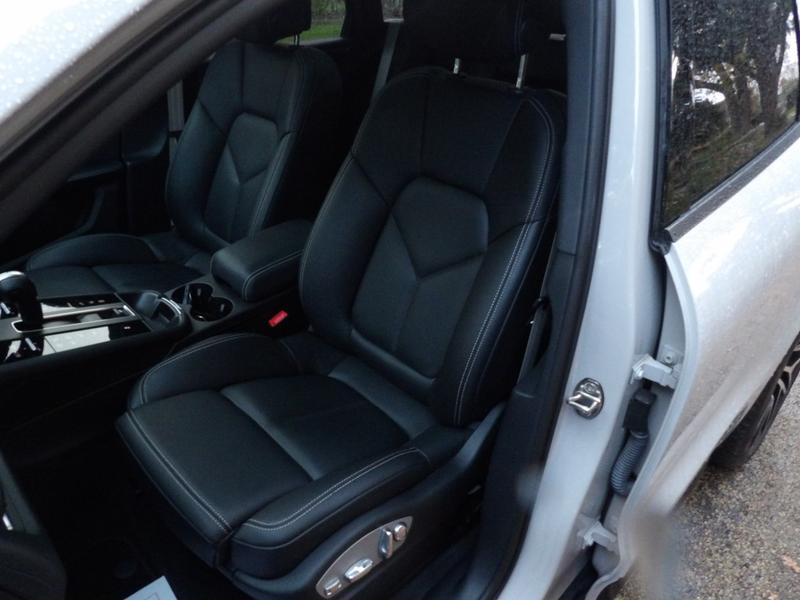 Used Porsche Macan 2023 for sale - 76802086: Photo 13