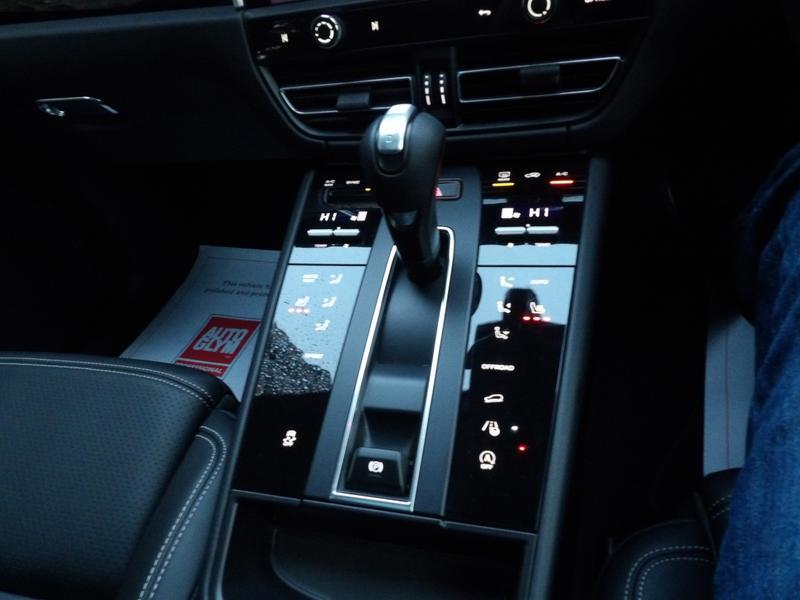 Used Porsche Macan 2023 for sale - 76802086: Photo 23