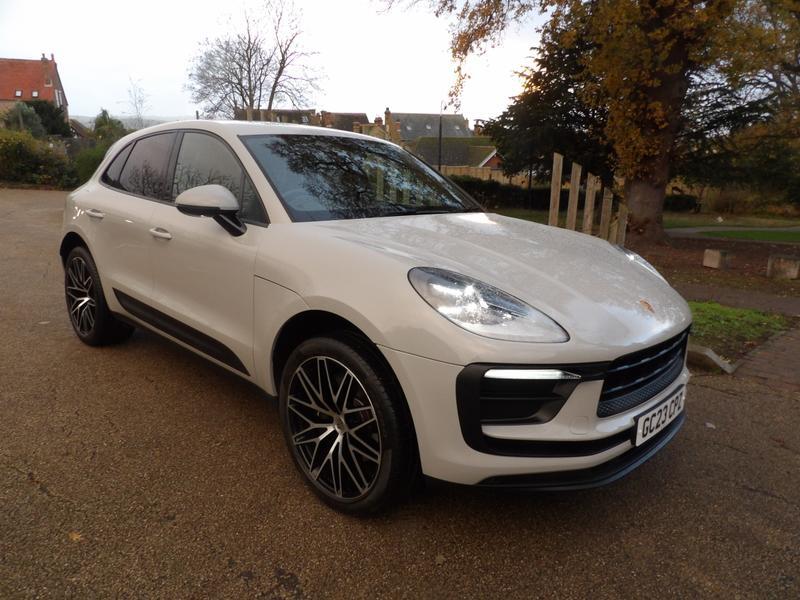 Used Porsche Macan 2023 for sale - 76802086: Photo 9