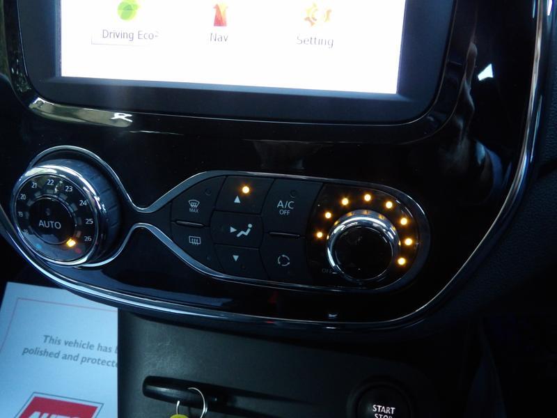 Used Renault Captur for sale - 76728908: Photo 15