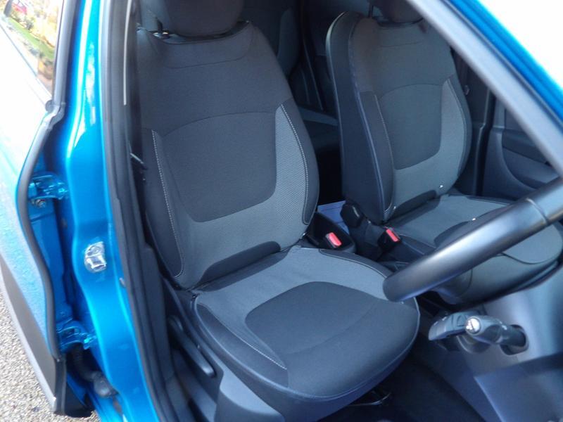 Used Renault Captur for sale - 76728908: Photo 18