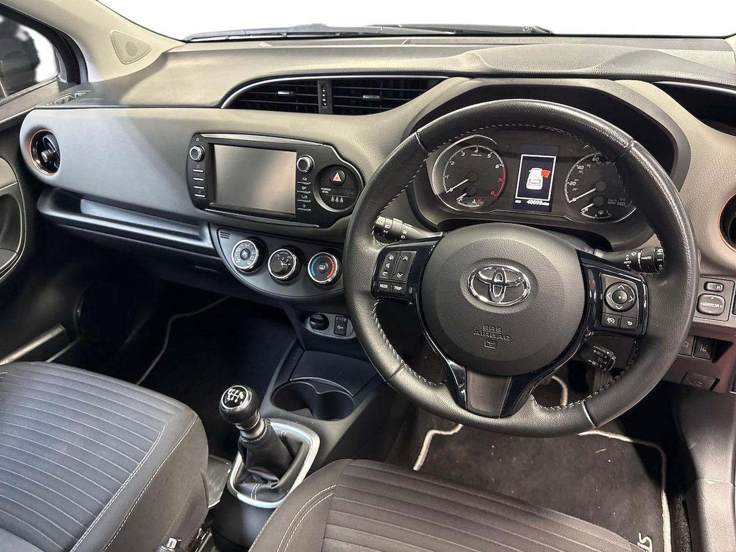 Used Toyota Yaris 2018 for sale - 76583244: Photo 15