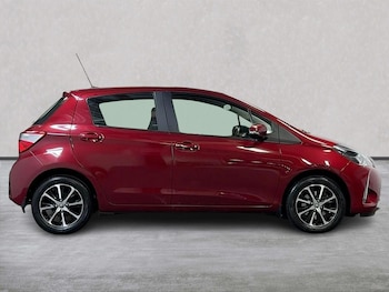 Used Toyota Yaris 2018 for sale - 76583244: Photo