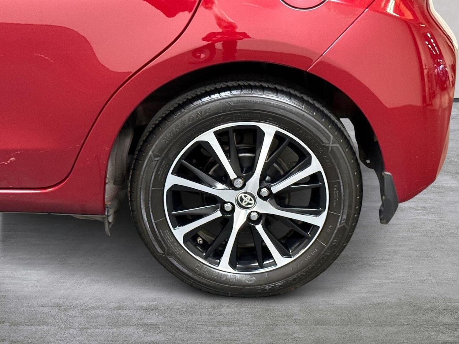 Used Toyota Yaris 2018 for sale - 76583244: Photo 6