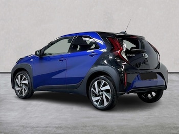 Used Toyota Aygo X 2025 for sale - 76300776: Photo 2
