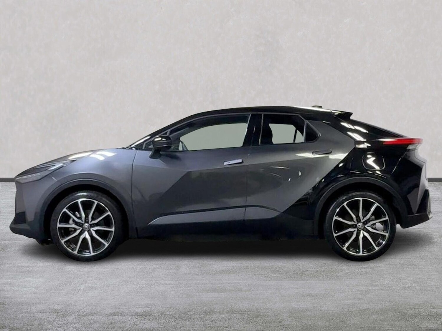 Used Toyota C-HR 2024 for sale - 76490681: Photo 19
