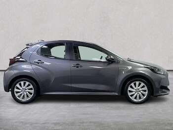 Used Toyota Yaris 2021 for sale - 78653732: Photo