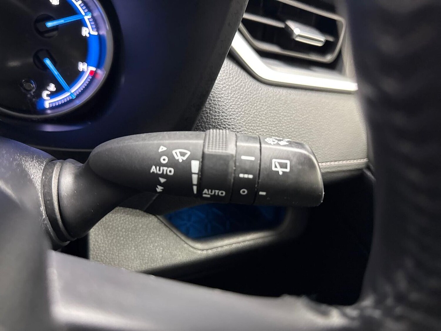 Used Toyota RAV4 2022 for sale - 77488538: Photo 27