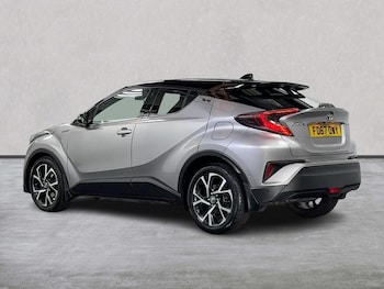 Used Toyota C-HR 2018 for sale - 79341139: Photo