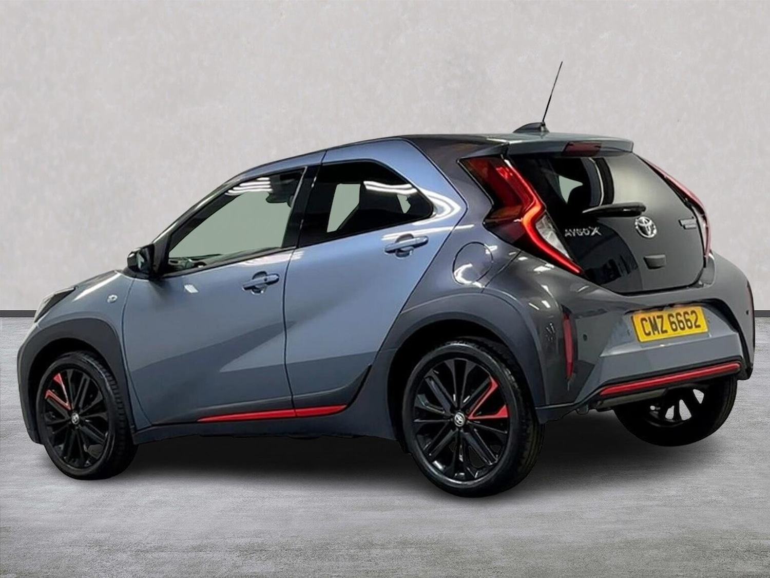 Used Toyota Aygo X 2024 for sale - 76324528: Photo 2