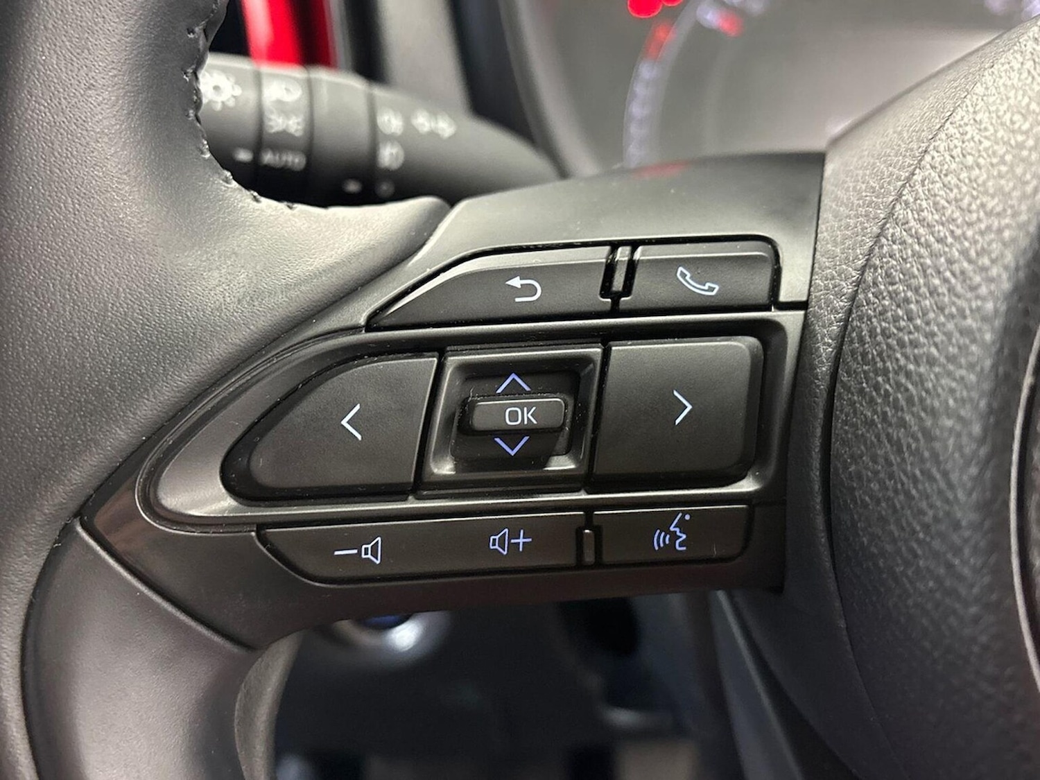 Used Toyota Aygo X 2024 for sale - 76324528: Photo 25