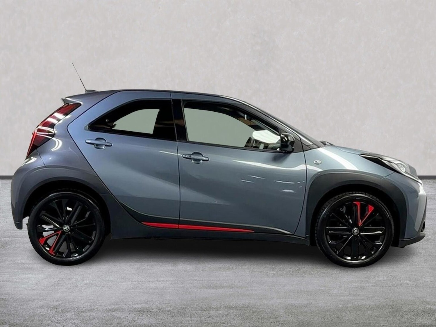 Used Toyota Aygo X 2024 for sale - 76324528: Photo 3