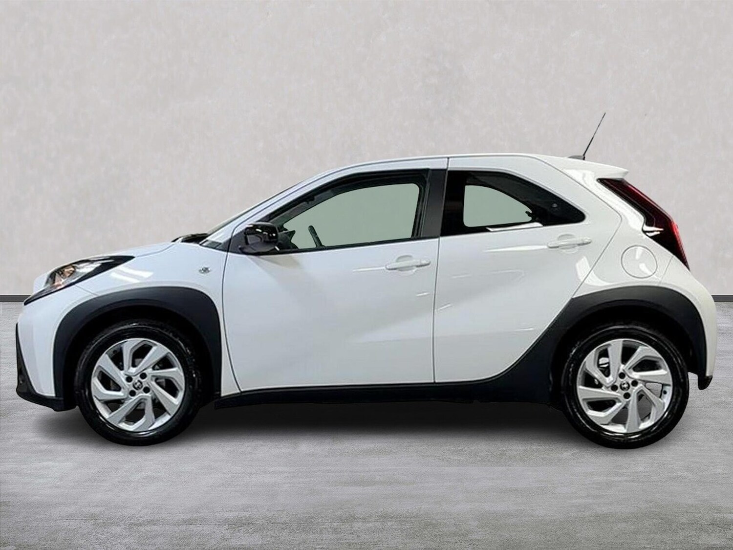 Used Toyota Aygo X 2023 for sale - 76324537: Photo 19