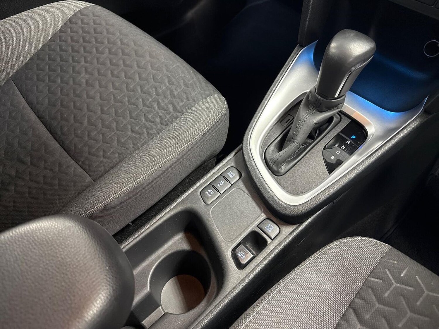 Used Toyota Yaris Cross 2023 for sale - 78194212: Photo 15