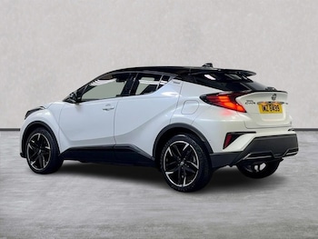 Used Toyota C-HR 2023 for sale - 75987672: Photo