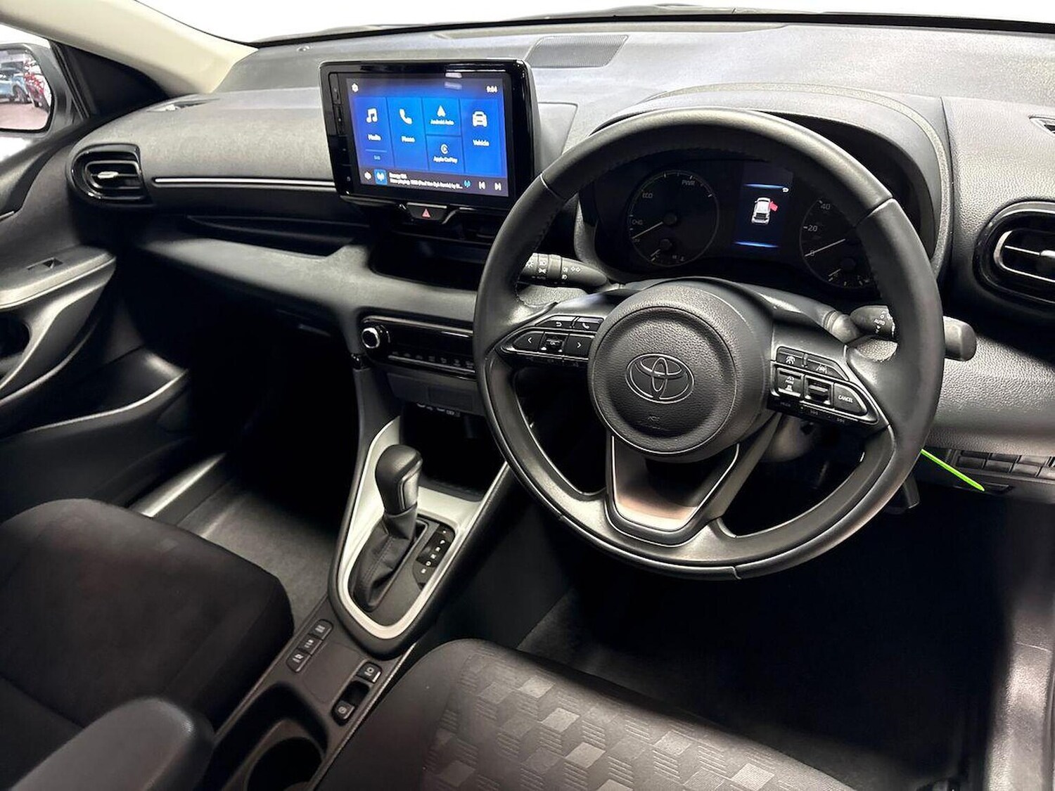 Used Toyota Yaris 2024 for sale - 77802121: Photo 15