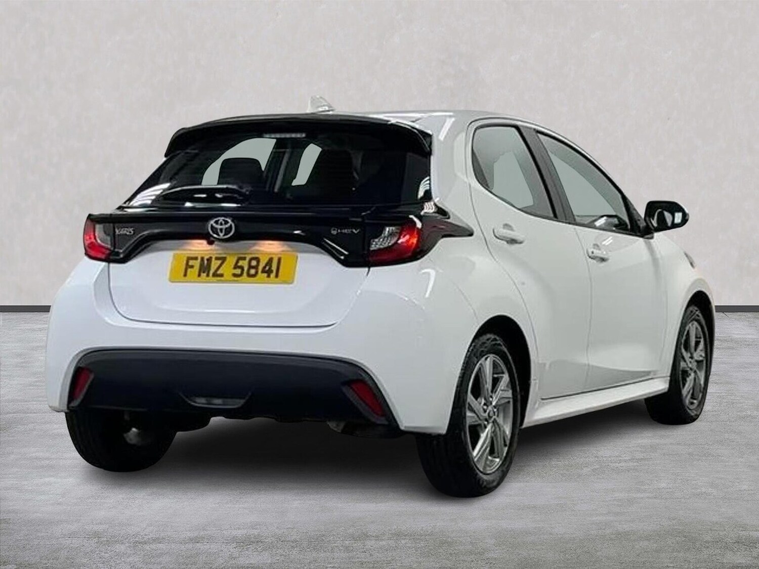 Used Toyota Yaris 2024 for sale - 77802121: Photo 18